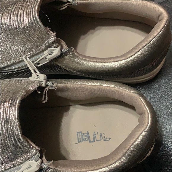 Size 4.5 zip sneakers - Picture 2 of 3